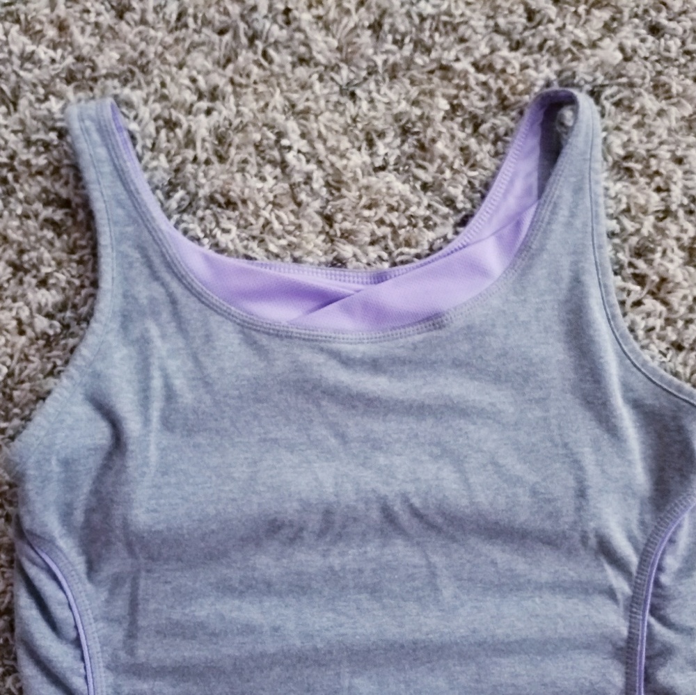 Workout Top - Picture 2 of 4